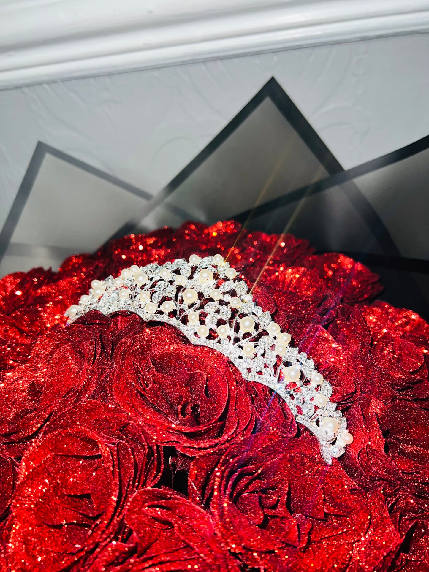 🌹 Luxury 50 Red Glitter Rose Bouquet with Tiara & Butterflies – Perfect Gift for Any Occasion