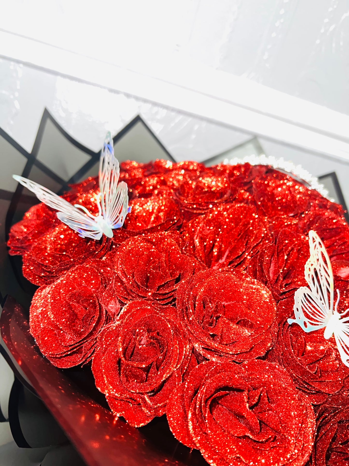 🌹 Luxury 50 Red Glitter Rose Bouquet with Tiara & Butterflies – Perfect Gift for Any Occasion