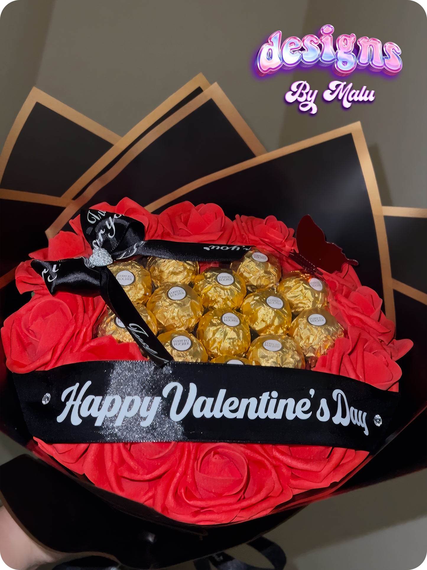 Mother's Day / Valentine's Day (ARTIFICIAL) Red & Black Rose Bouquet with 13 Pieces of Ferrero Rocher 🌹💖