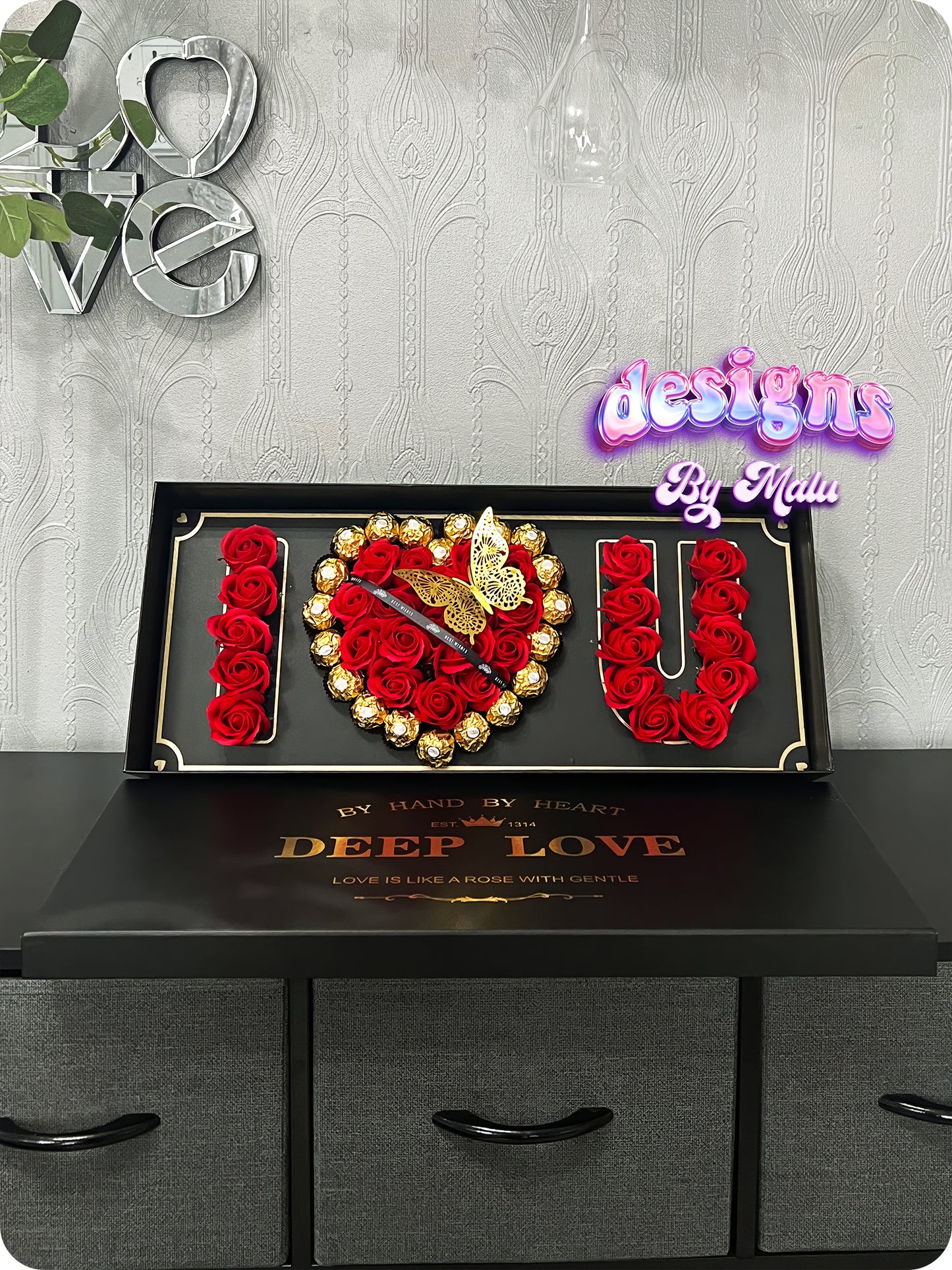 "I Love You" Mother's Day Gift Box for Her, Luxury Ferrero Rocher Gift Box with ARTIFICIAL Red (soap) Roses 🌹