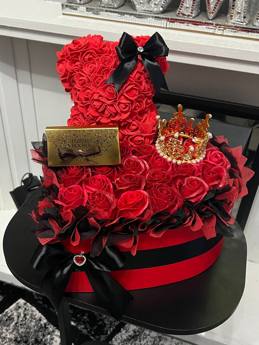 Valentine hear rose box with rose bear