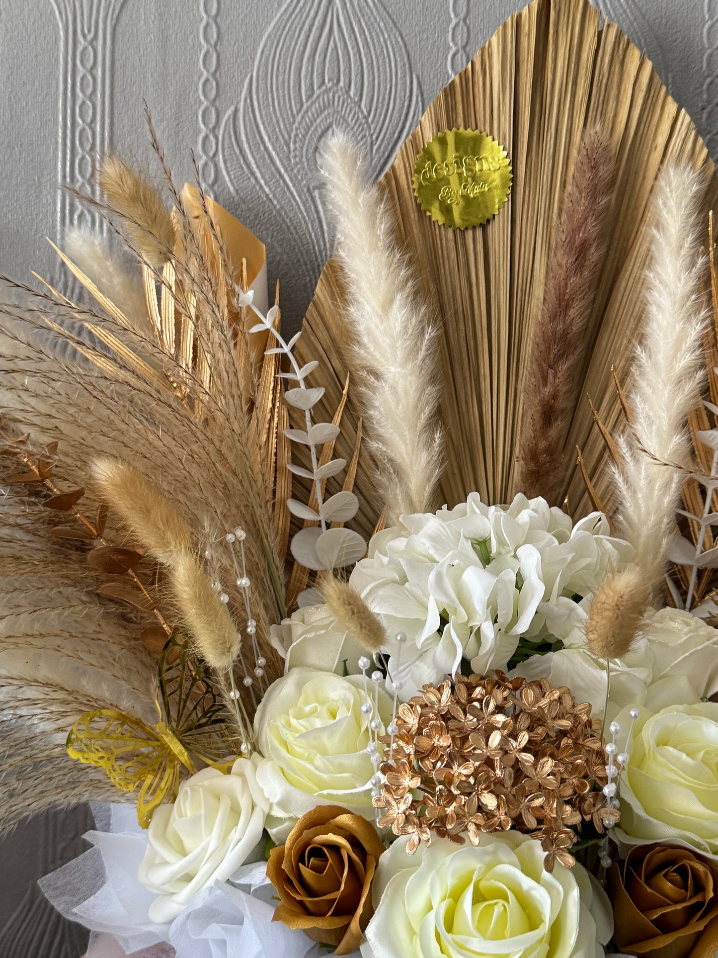 Luxury Dried Pampas & Silk Flower Arrangement – Handmade Boho Display