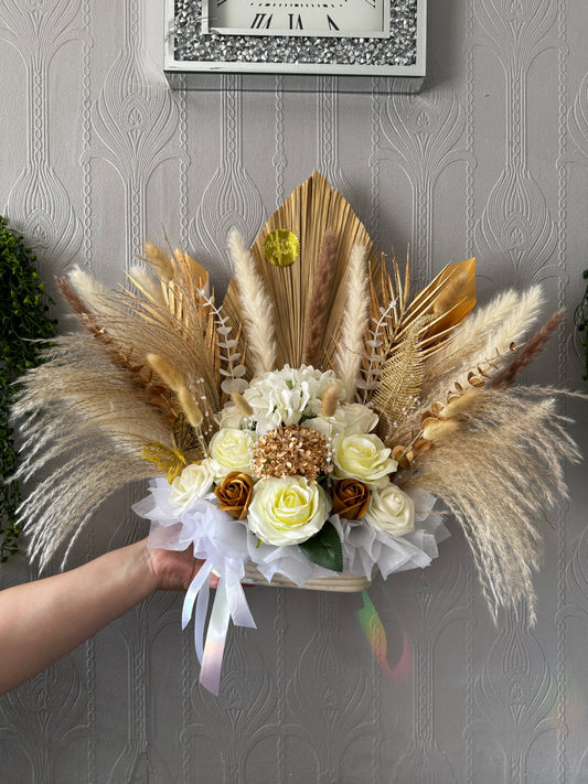 Luxury Dried Pampas & Silk Flower Arrangement – Handmade Boho Display