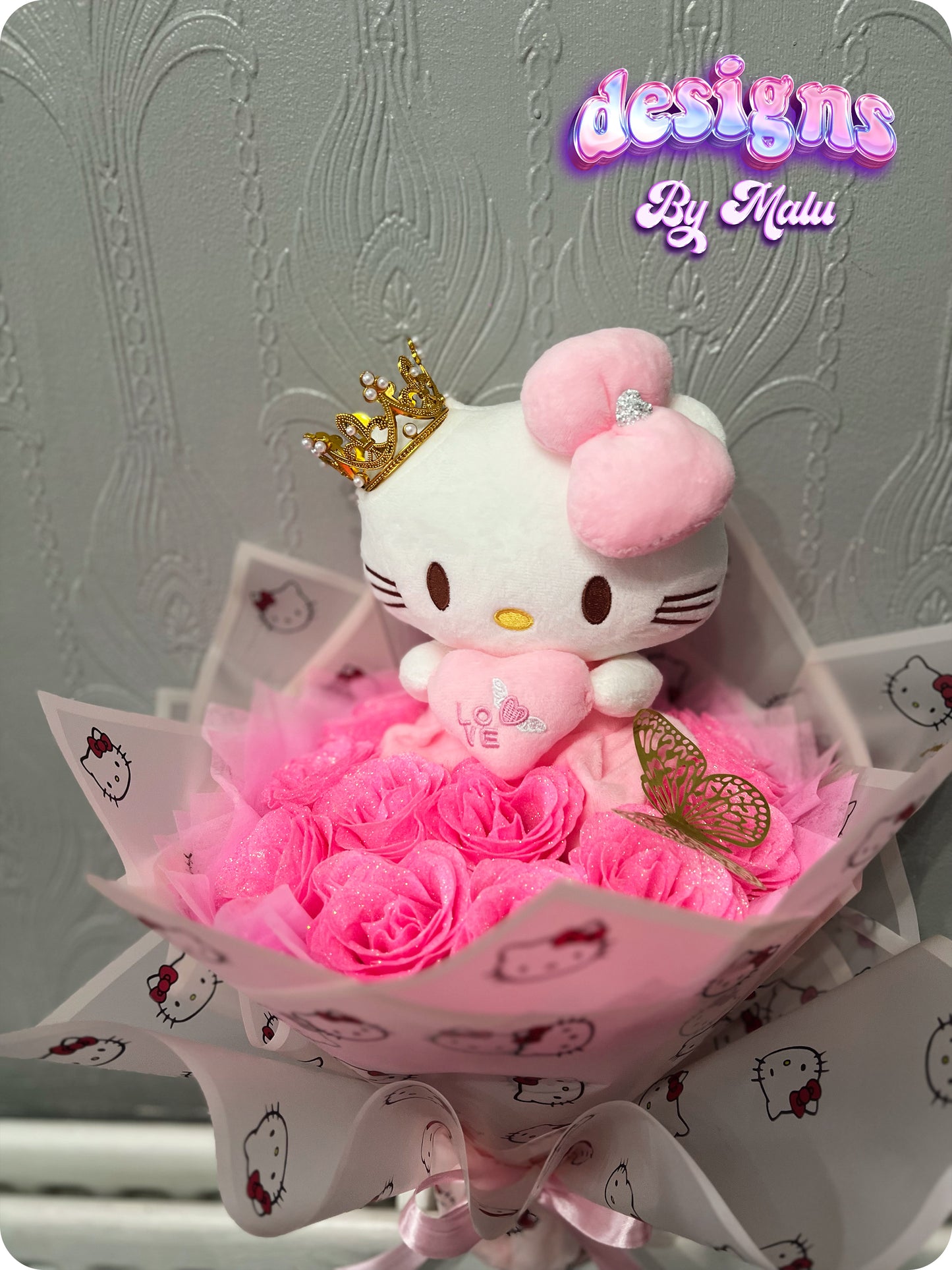 Valentine's Day Hello Kitty Pink Glitter (ARTIFICIAL) Rose Bouquet with Gold Crown and Hello Kitty Wrapping 👑💐